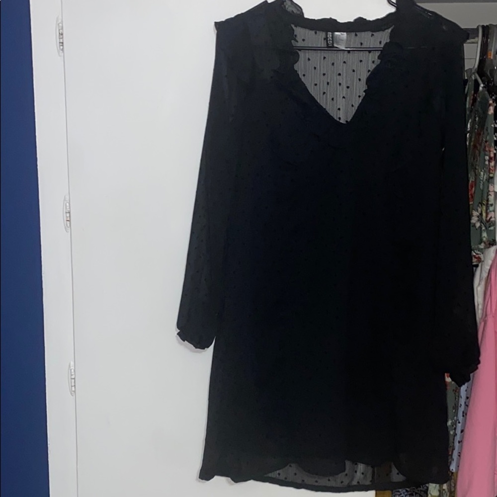Black polka dot flowy dress